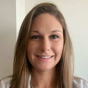 Meet your Posher, Connie